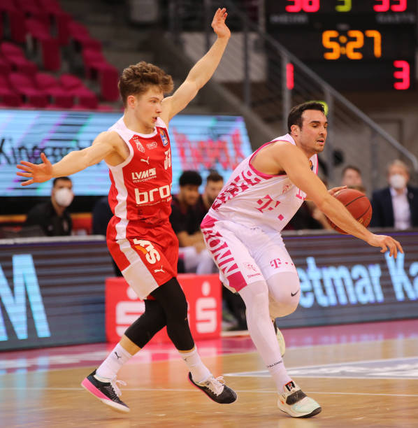 他的到来不 他的到来不